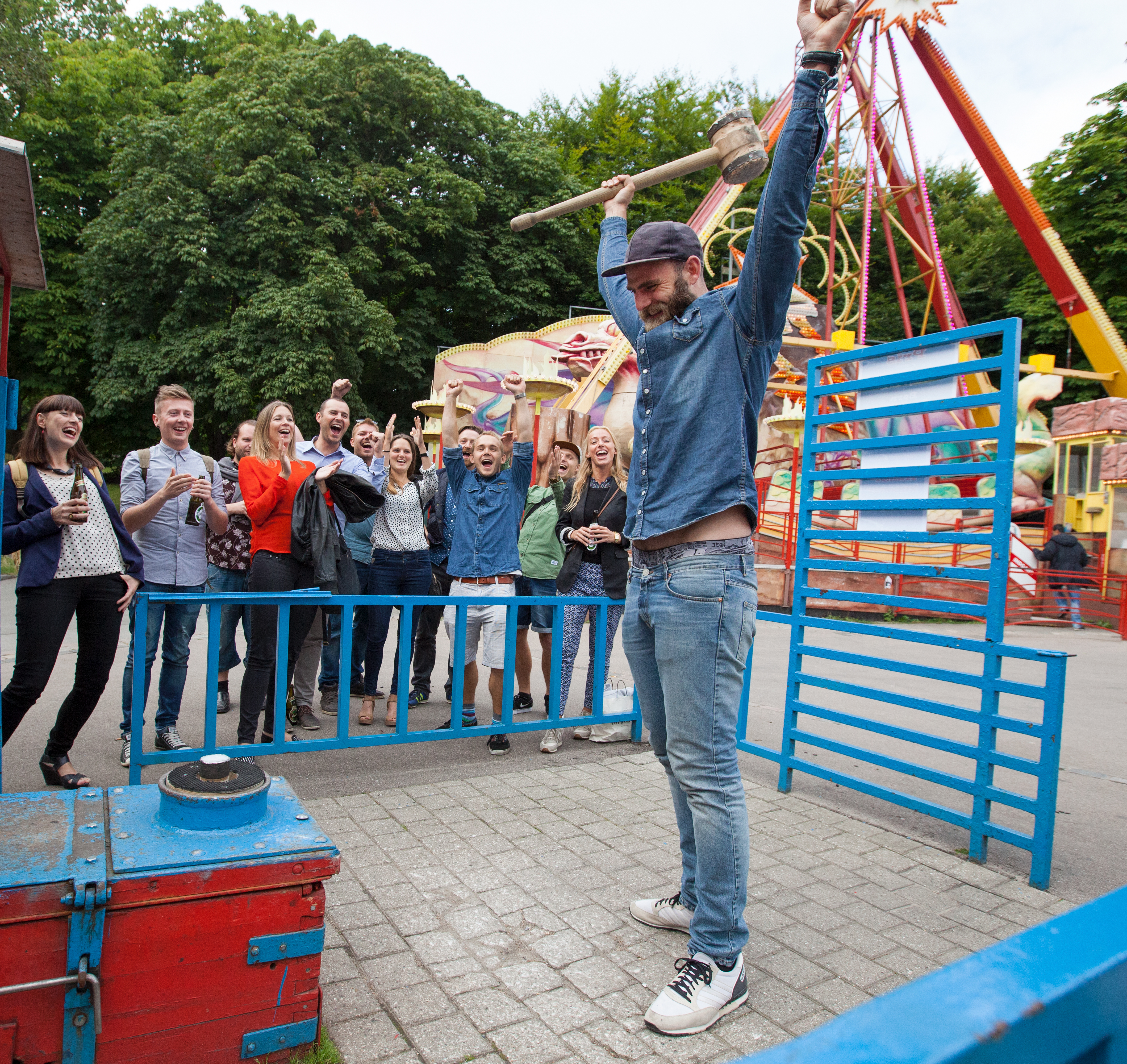 Kraftprøven - dyst mod dine venner, familie og kollegerne i det sjove spil på Bakken