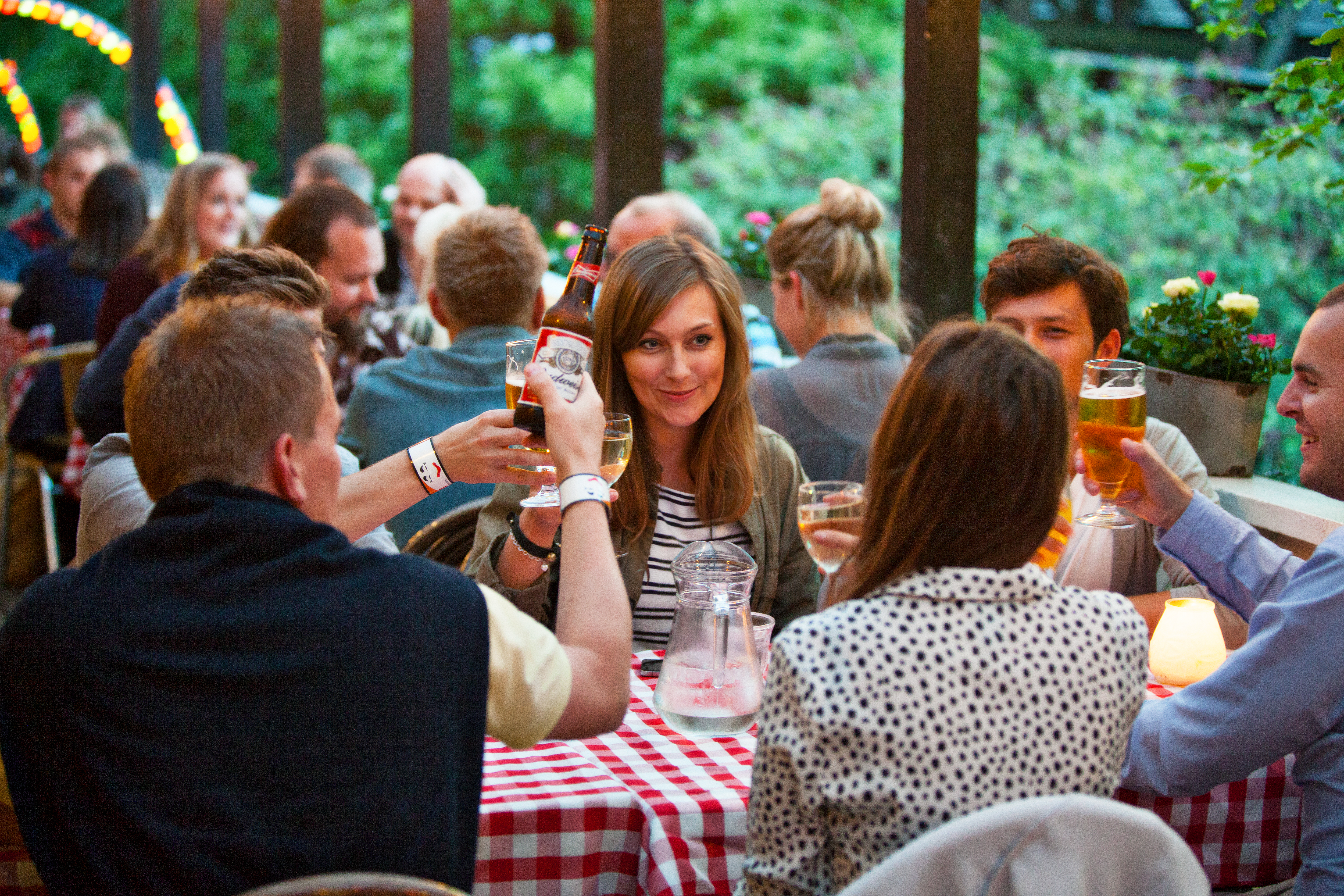 Bakken Restaurant Grill Boefhus Gruppe Voksen Stemning Spisesteder koebenhavn