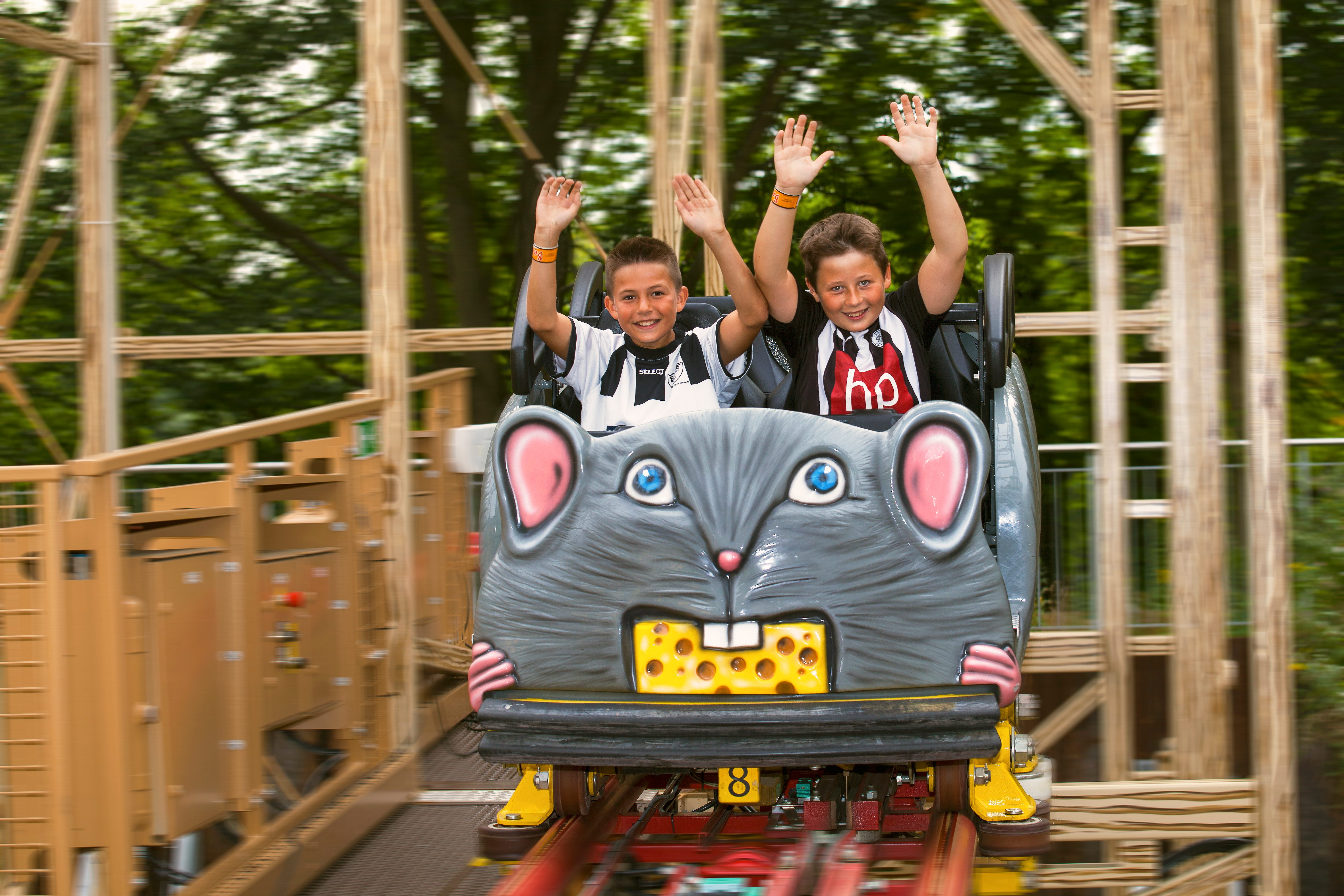 Bakken Forlystelse De Vilde Mus Unge Udflugt