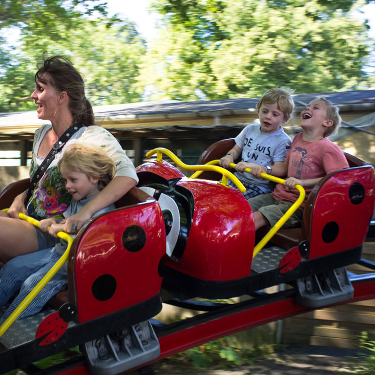 Mariehønen i verdens ældste forlystelsespark giver masser af smil på læben!