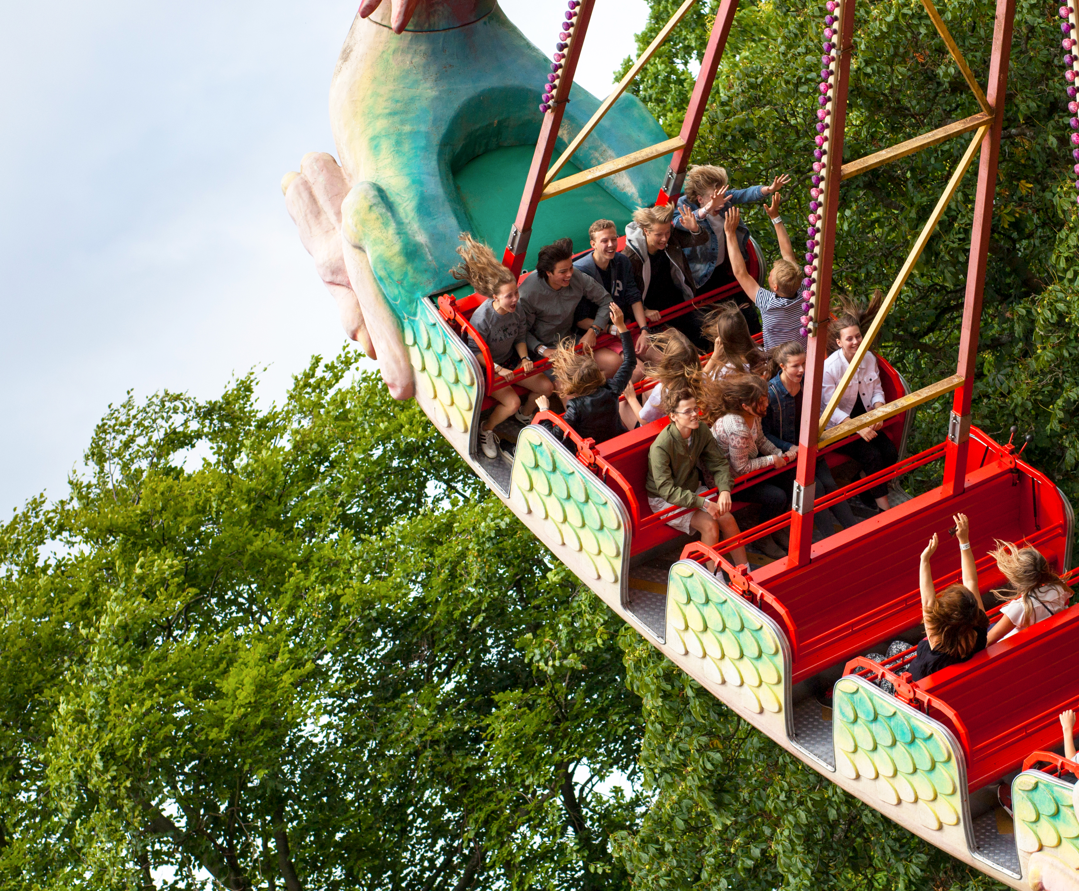 Bakken Forlystelse Vikingeskibet Dragen Gruppe Ung Fart Stemning