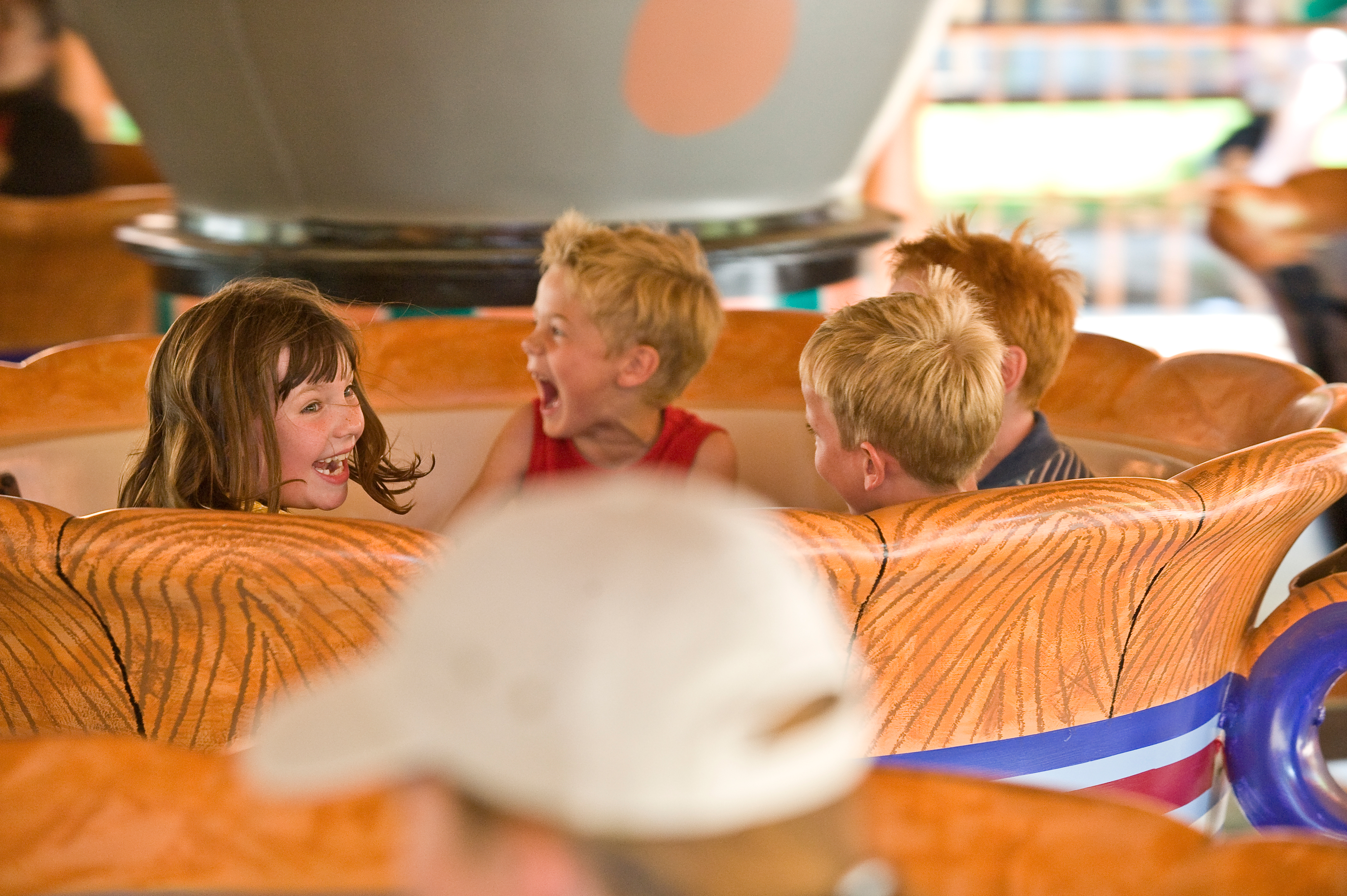 Bakken Forlystelse Afrokopperne Gruppe Ung Aktivitet i Koebenhavn