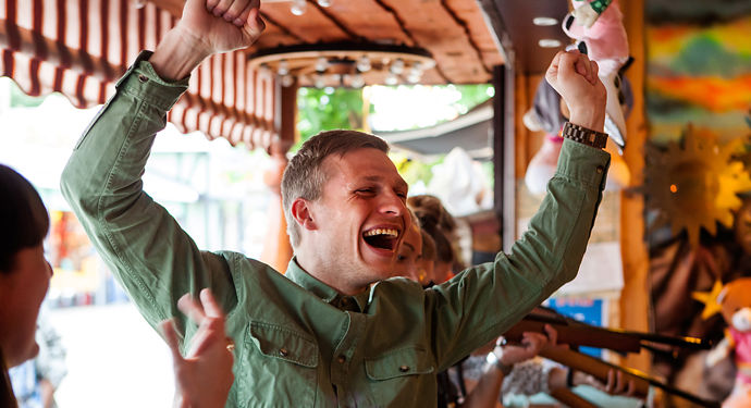 Få svar på alle dine spørgsmål inden, du besøger Bakken - masser af sjov for alle aldre!