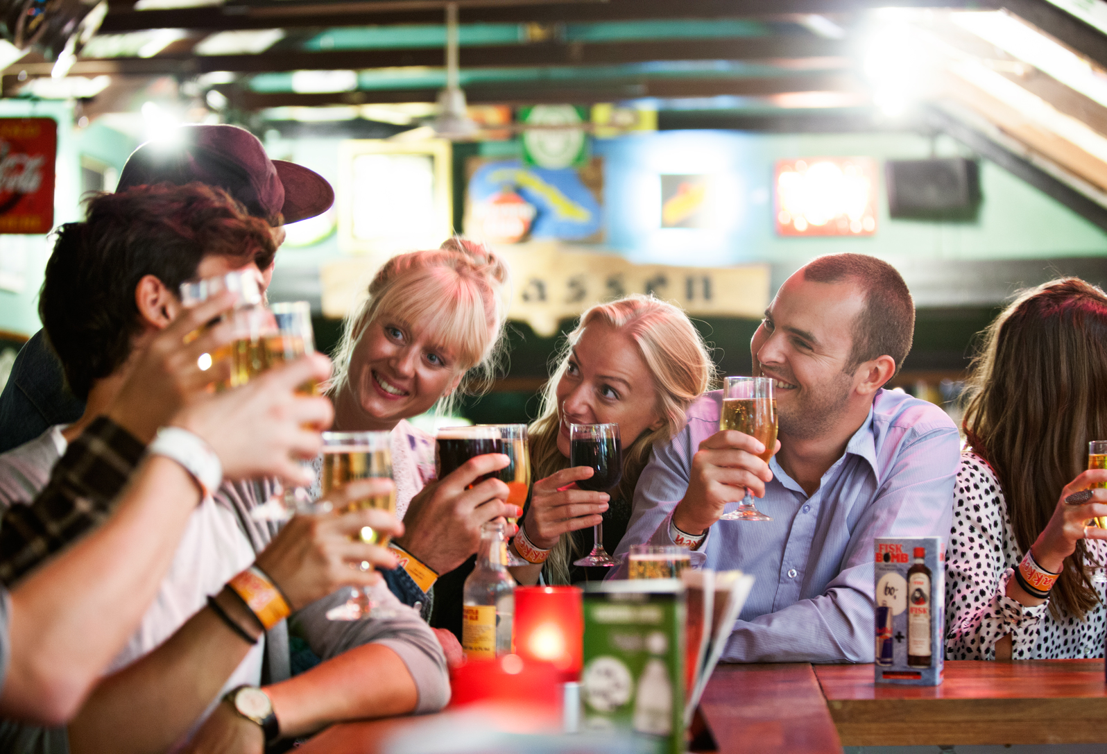 Bakken Pub Bar Høkassen Gruppe Voksen Stemning Øltour Pubcrawl