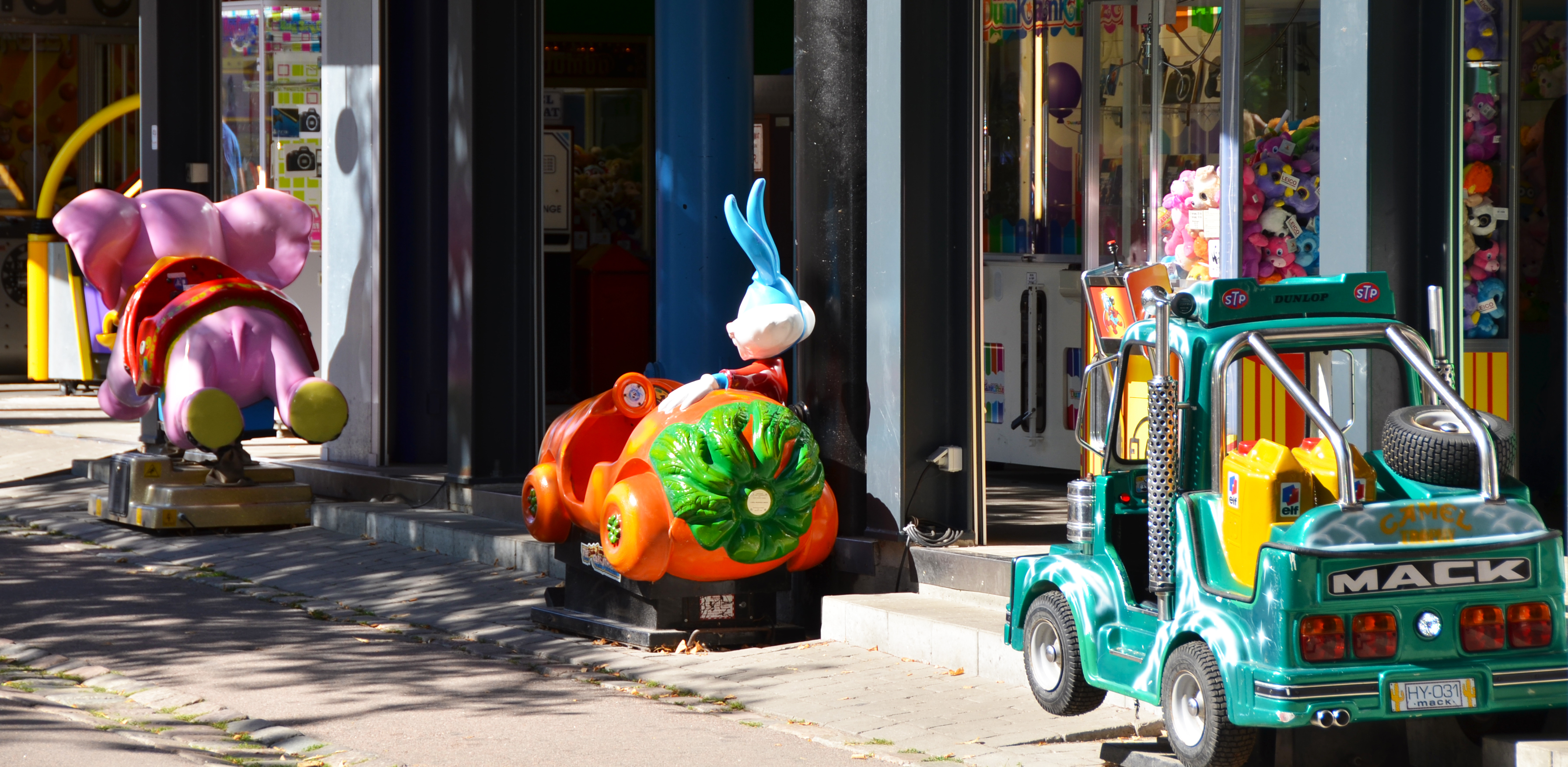 Bakken Spil Sjov Fortunahallen Facade
