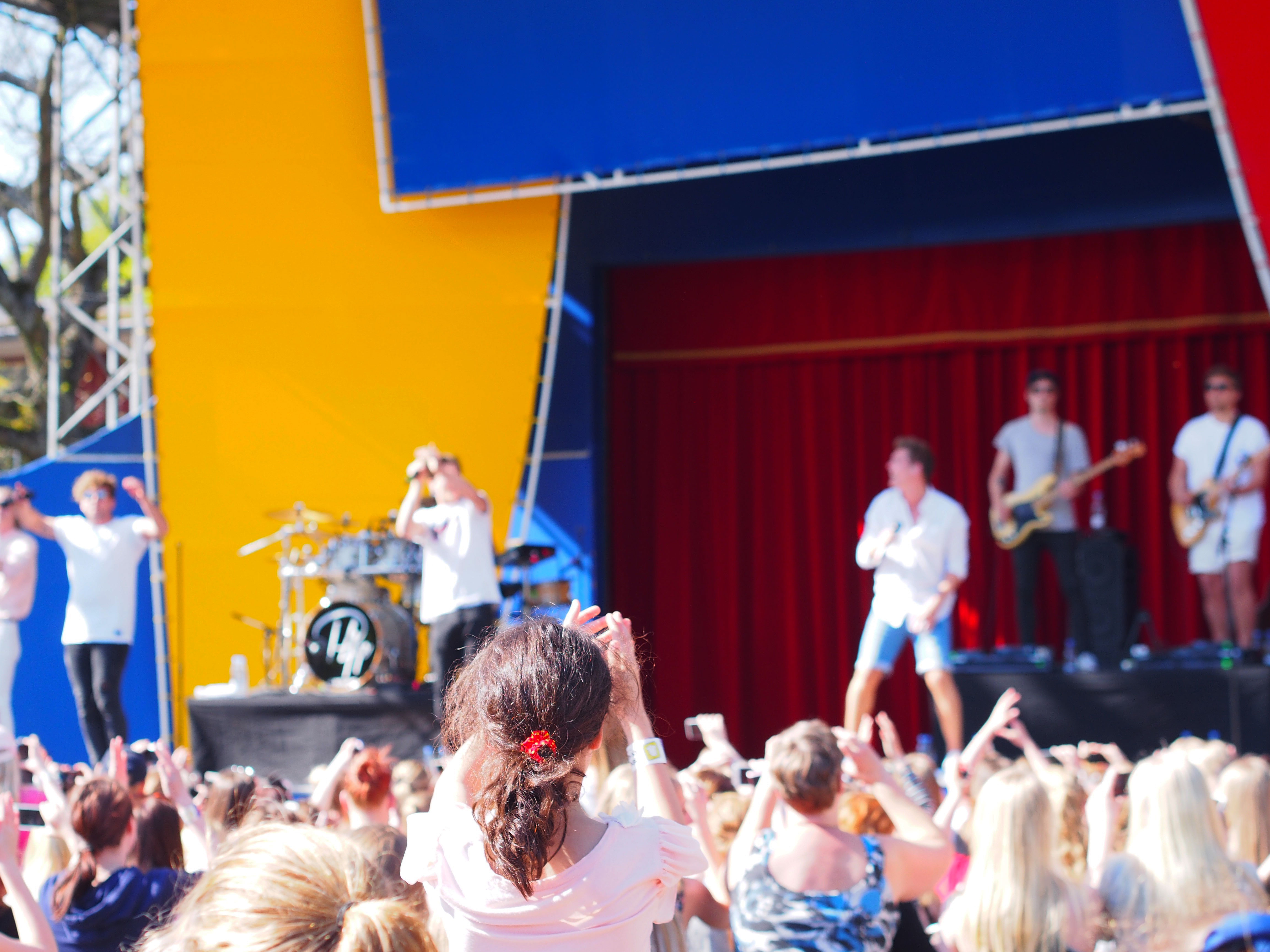 Bakken Stemning Underholdning Koncert Gaester