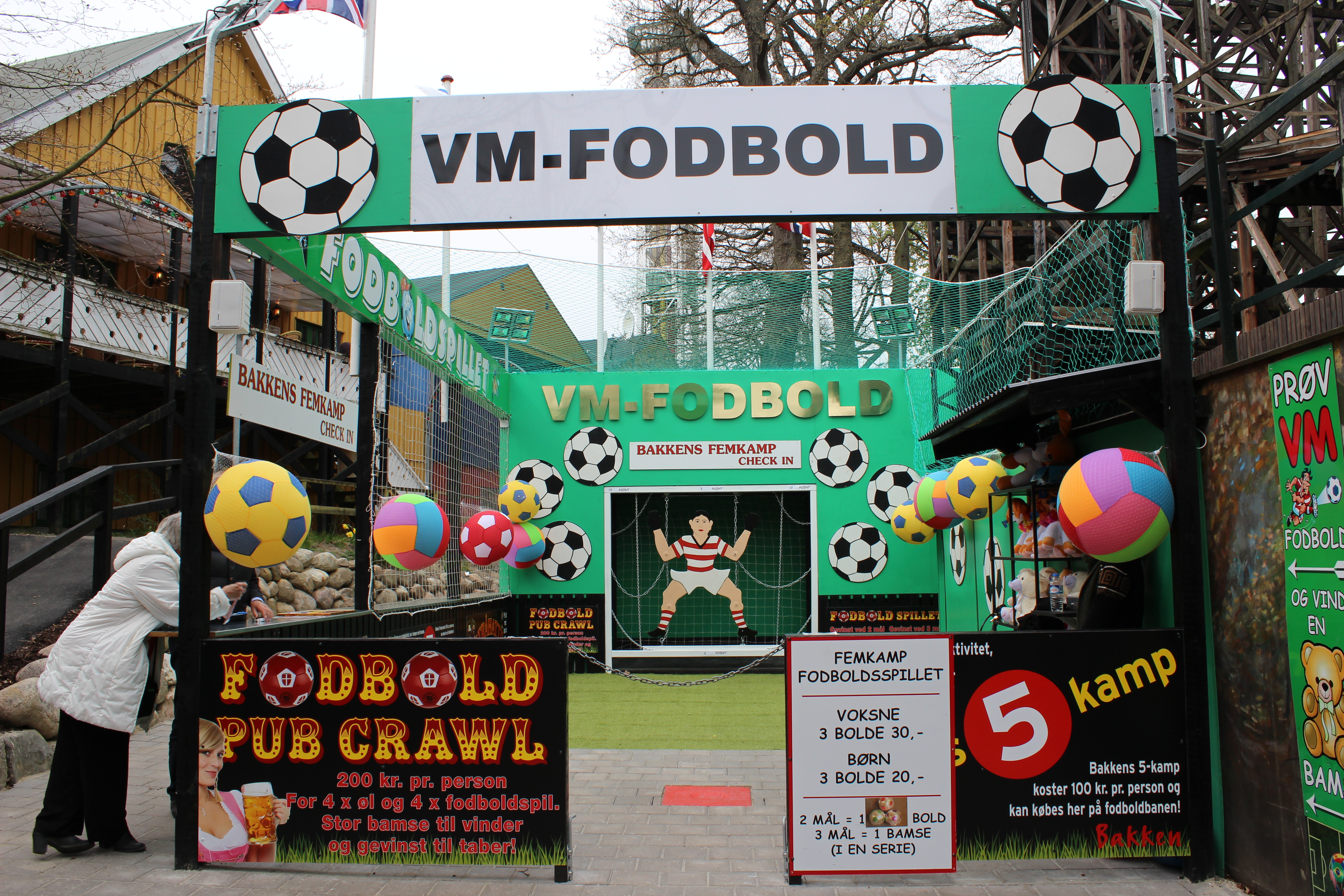 Bakken Spil Sjov Fodboldbanen