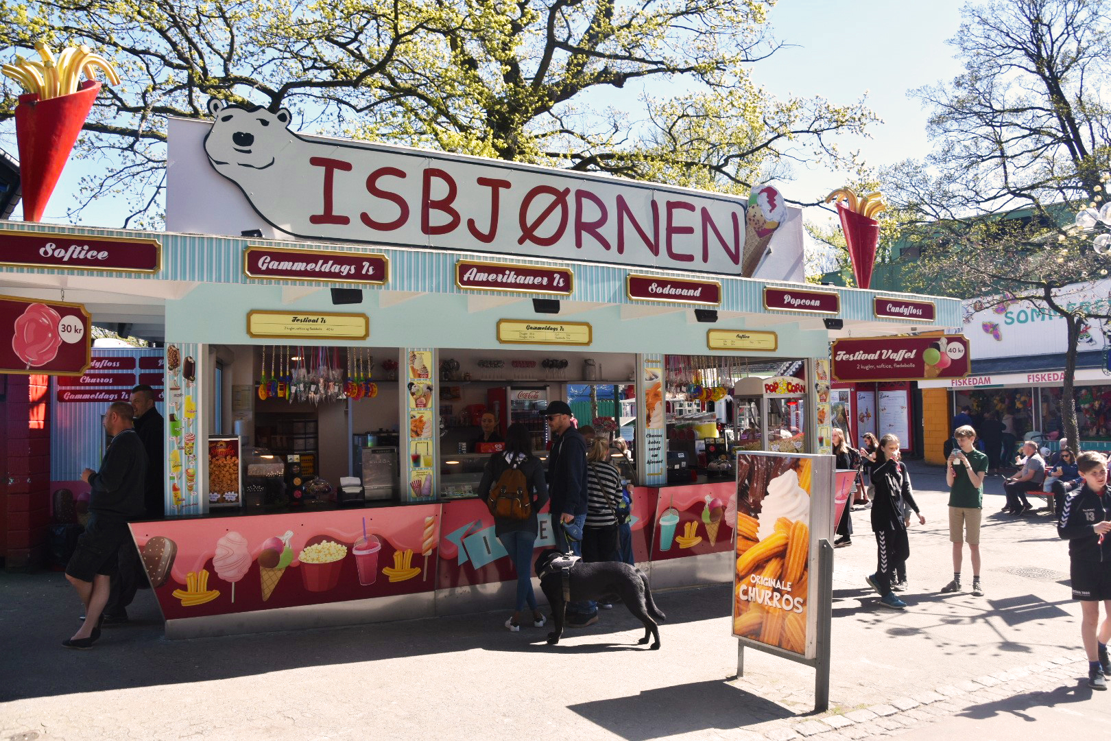 Bakken Is Fastfood Isbjoernen