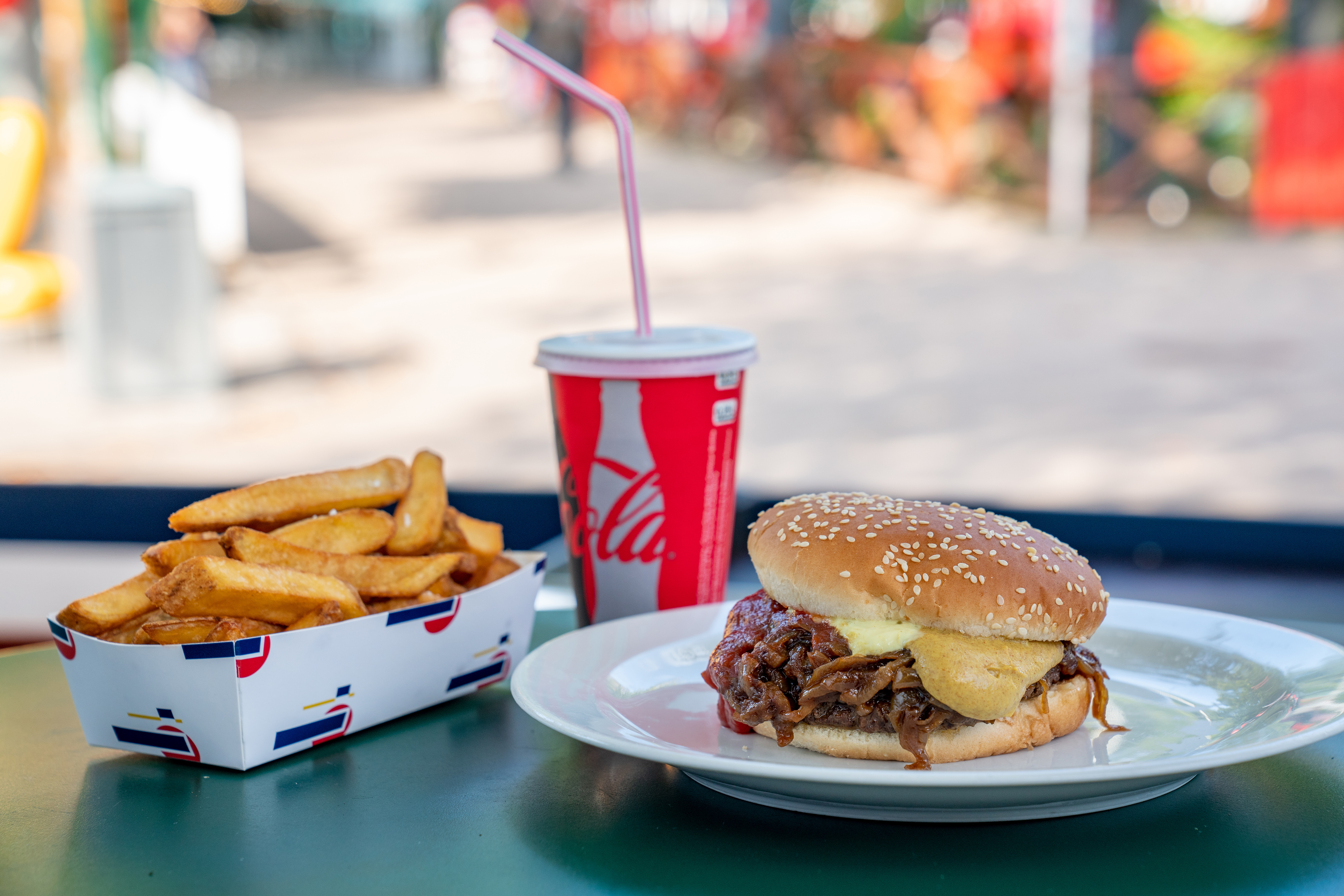 Bakken Oscars Boef Boefsandwich Mad Fastfood Drikke