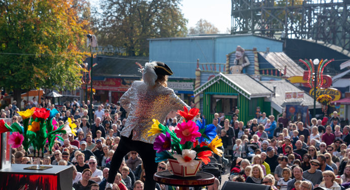 Onkel Reje Efteraarsferie Show Efteraar Aktivitet Underholdning Friluftsscenen Ferie