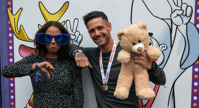 Dyst mod venner og familie i Danmarks sjoveste selskabsleg på Bakken