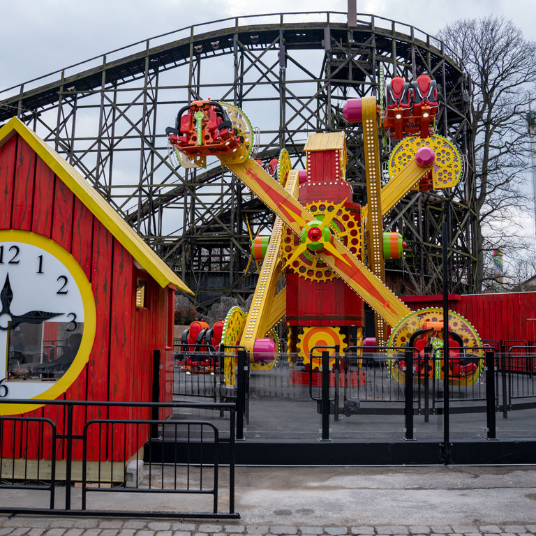 Tidsmaskinen er en karrusel for hele familien