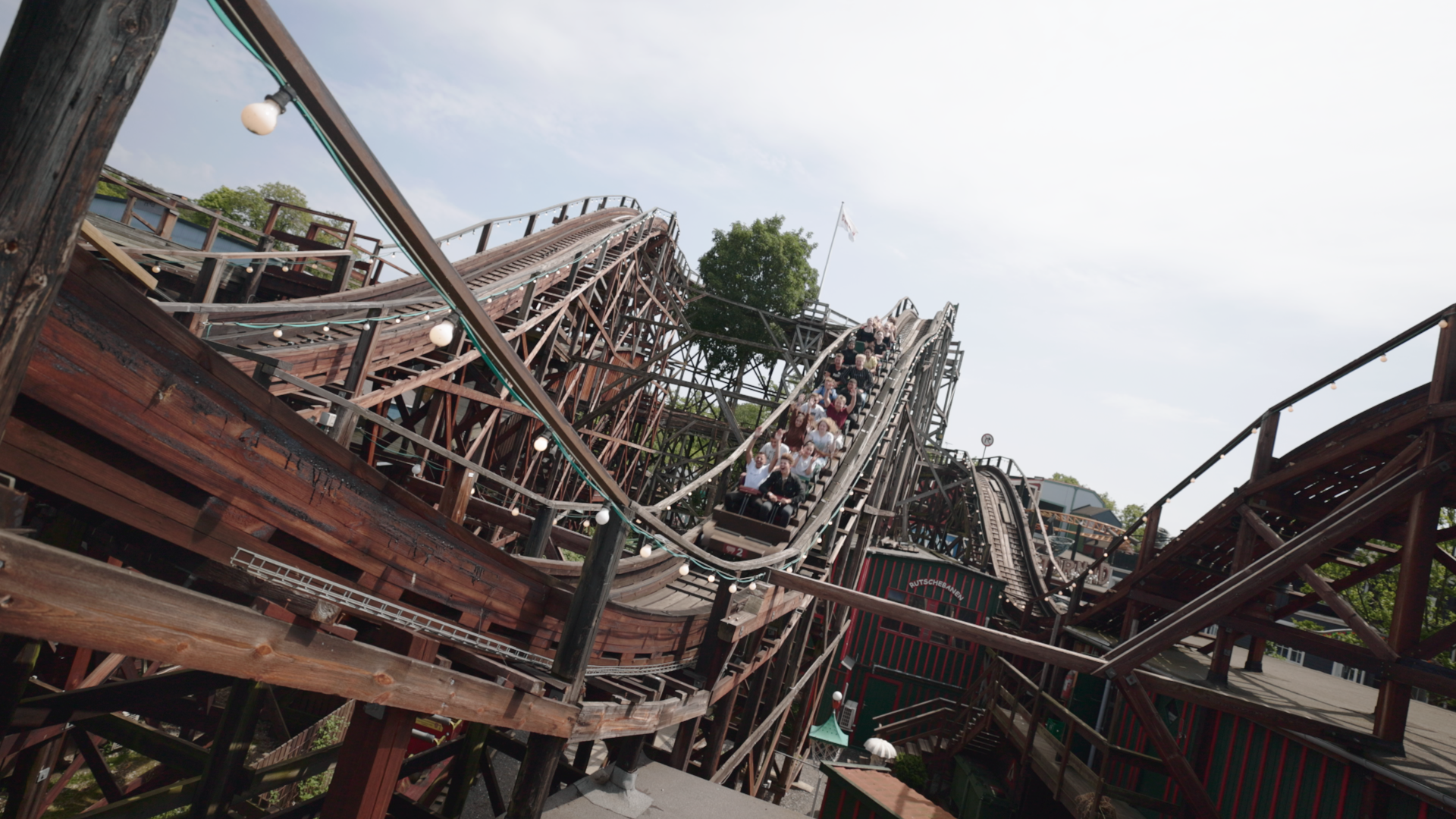 Få en hyggelig aften med kollegaerne på Bakken!