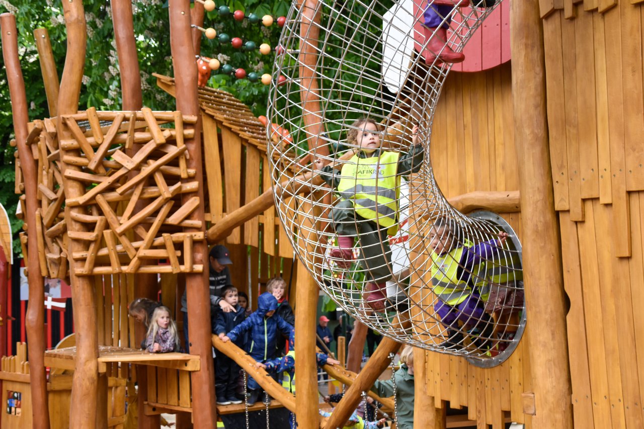 Oplev MiniBakken - Bakkens nye legeplads!