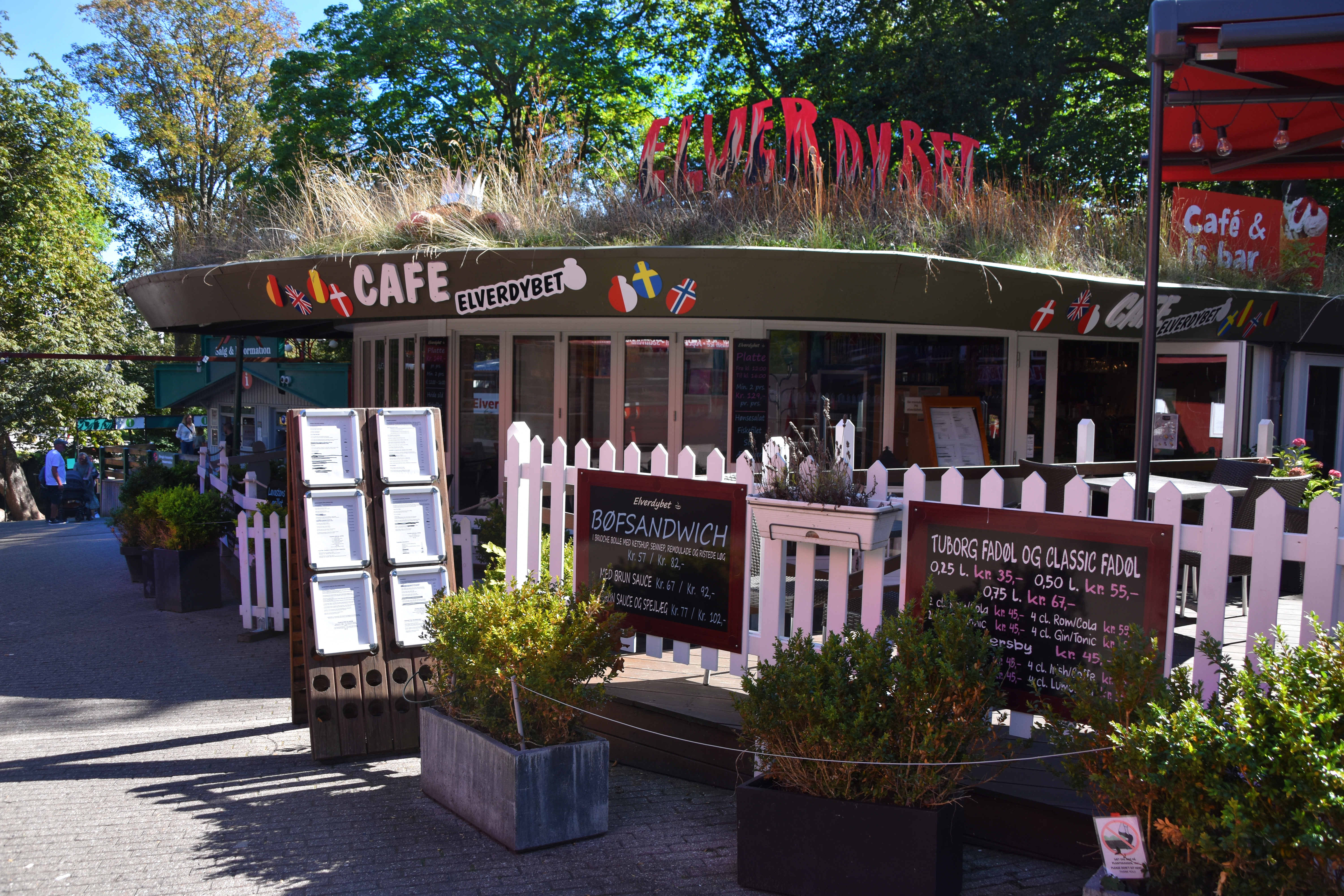 Cafe Elverdybet Vinkelbillede 3.JPG