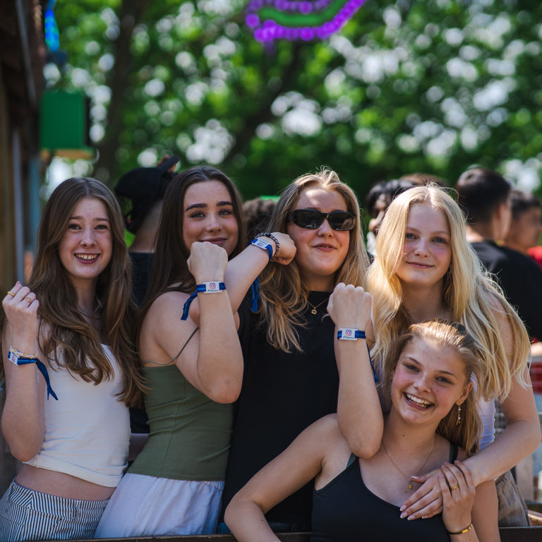 Tag hele klassen med på Bakken - der er gratis entré og masser af muligheder for en sjov, lærerig og forrygende dag!