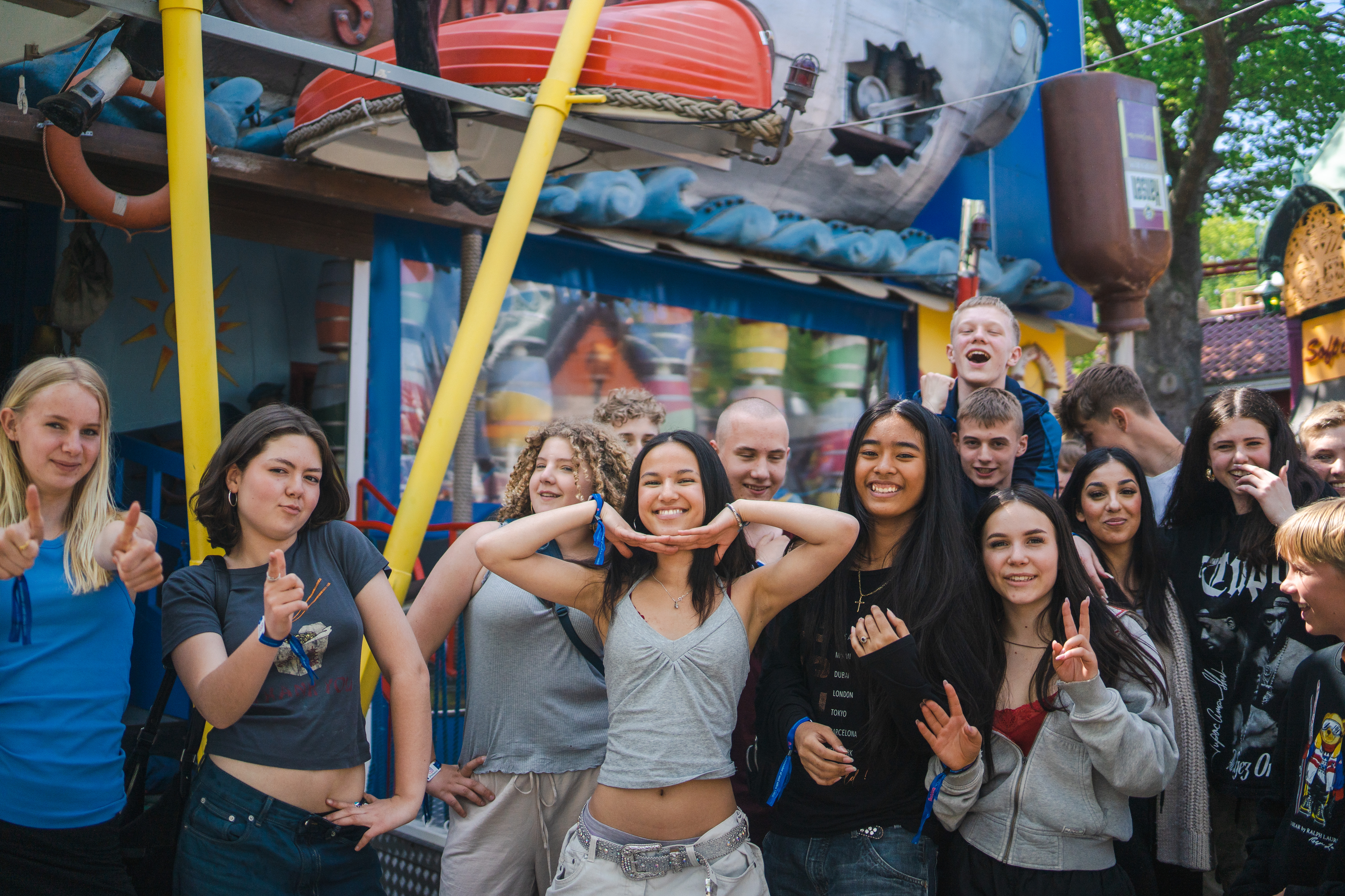 Blå mandag på Bakken er en sjov og fed aktivitet - masser af fart og spænding!