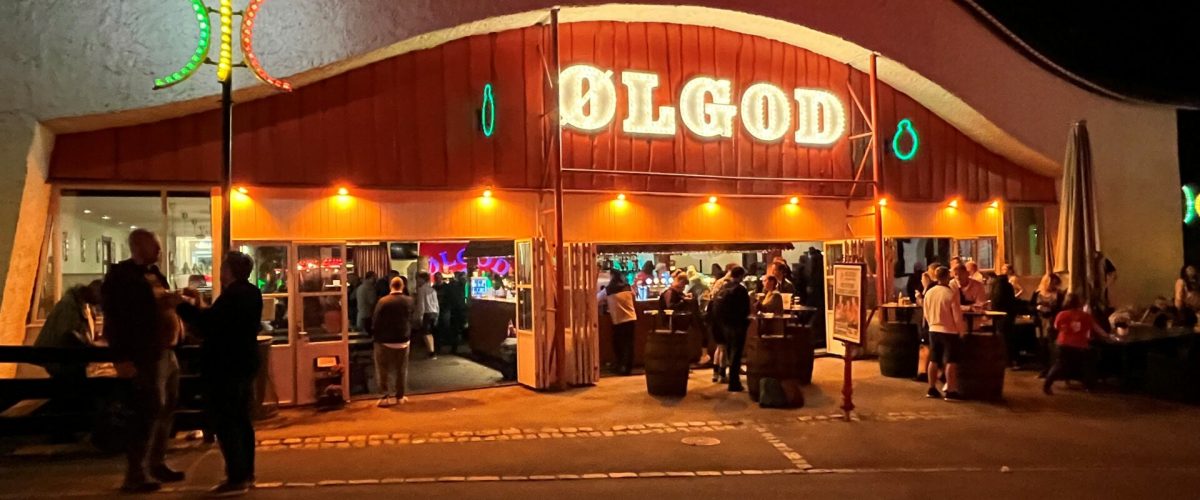 Sommerhygge foran Ølgod