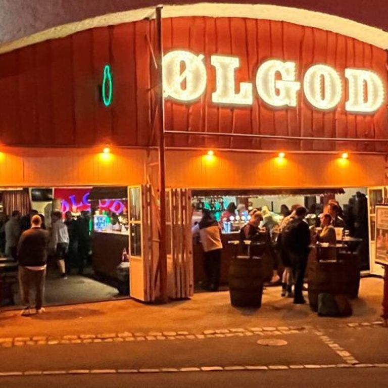 Sommerhygge foran Ølgod