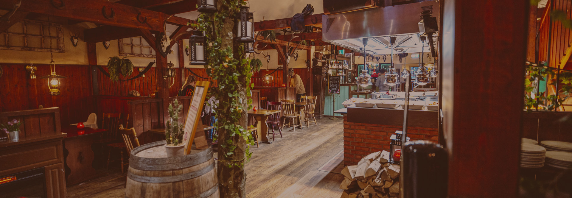 Bakkens Grill Og Boef Hero Overlay1