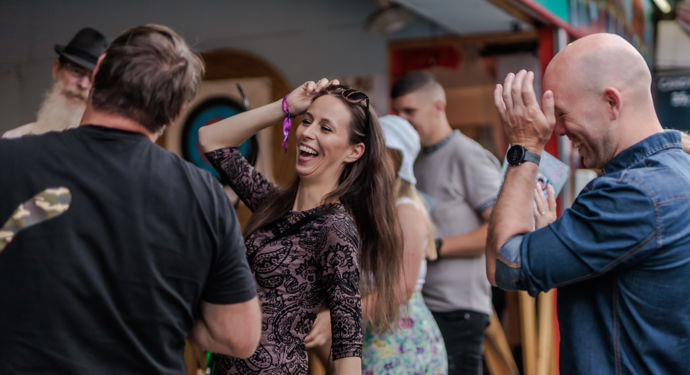 Bakkens femkamp er en sjov aktivitet for hele gruppen - alle aldre kan være med!